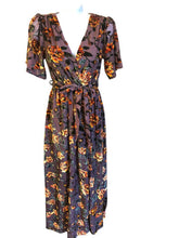 Load image into Gallery viewer, Size M BALTIC BORN Dress
