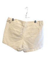Load image into Gallery viewer, Size 10 LILLY PULITZER Shorts
