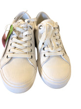 Load image into Gallery viewer, 9 TAOS Shoes
