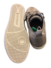 Load image into Gallery viewer, 8 SKECHERS Shoes
