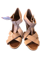 Load image into Gallery viewer, 6.5 CHIE MIHARA Shoes
