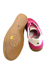 Load image into Gallery viewer, 9.5 GBG Shoes

