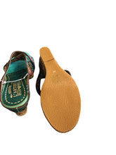 Load image into Gallery viewer, 8 L'ARTISTE Shoes
