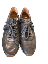 Load image into Gallery viewer, MAGNANNI 9 Shoes
