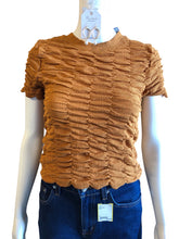 Load image into Gallery viewer, Size S HOUSE OF HARLOW Top
