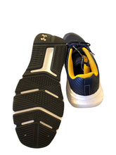 Load image into Gallery viewer, UNDER ARMOUR 11 Shoes
