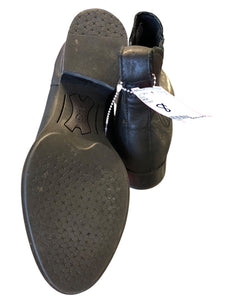 8 ARIAT Boots