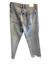 Load image into Gallery viewer, Size 6 PISTOLA Jeans
