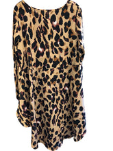 Load image into Gallery viewer, Size M ALY DALY Top
