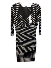 Load image into Gallery viewer, Size 8 WHITE HOUSE BM Dress
