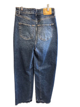 Load image into Gallery viewer, Size 2 WE THE FREE Jeans
