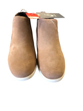 Load image into Gallery viewer, 9 OLUKAI Shoes
