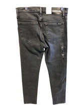 Load image into Gallery viewer, CALVIN KLEIN Size 31/32 Jeans
