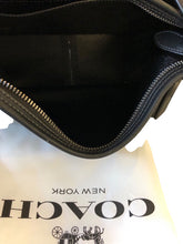 Load image into Gallery viewer, COACH Purse
