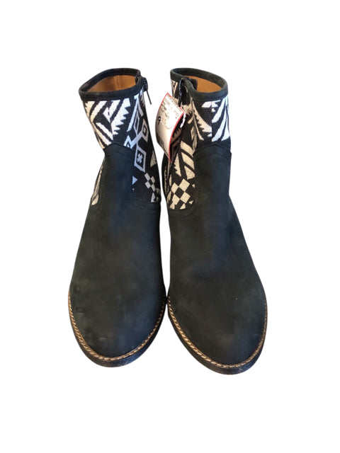 9 WITTNER Boots
