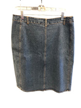 Load image into Gallery viewer, Size 14 CHICO&#39;S Skirt
