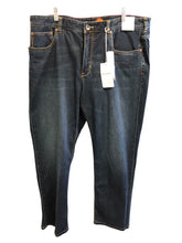 Load image into Gallery viewer, TOMMY BAHAMA Size 38/30 Jeans

