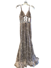 Load image into Gallery viewer, Size 7 DEAR MOON Dress
