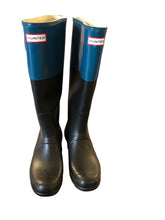 Load image into Gallery viewer, 9/10 HUNTER Boots
