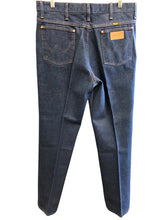 Load image into Gallery viewer, WRANGLER Size 34/34 Jeans
