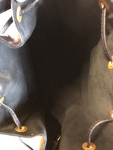 Load image into Gallery viewer, LOUIS VUITTON Purse
