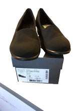 Load image into Gallery viewer, 7/7.5 ECCO Shoes
