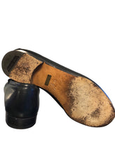 Load image into Gallery viewer, GUCCI 9.5 Shoes
