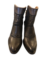 Load image into Gallery viewer, 10 CUADRA Boots
