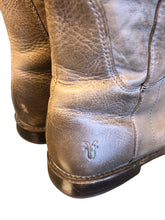 Load image into Gallery viewer, 7.5 FRYE Boots
