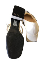 Load image into Gallery viewer, 6 AREZZO Shoes
