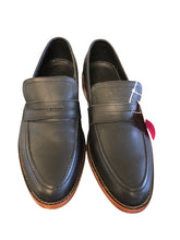 Load image into Gallery viewer, NISOLO 10 Shoes
