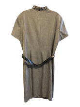 Load image into Gallery viewer, Size 14 TAHARI Dress
