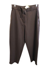 Load image into Gallery viewer, Size M LULULEMON Pants
