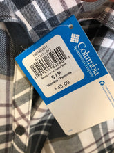 Load image into Gallery viewer, Size S COLUMBIA Top
