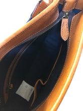 Load image into Gallery viewer, JACKSON WAYNE Purse
