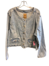 Load image into Gallery viewer, Size XL GAP Plus Size Tops
