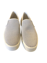 Load image into Gallery viewer, 8.5 VINCE Shoes
