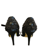 Load image into Gallery viewer, 6.5 WHITE HOUSE BM Shoes
