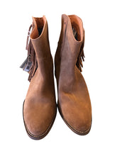 Load image into Gallery viewer, 9.5 DINGO Boots
