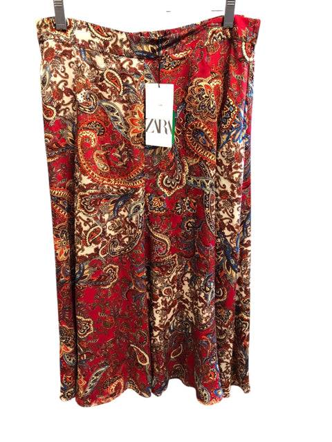 Size XL ZARA Plus Size Bottoms