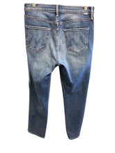 Load image into Gallery viewer, Size 8 MOTHER Jeans
