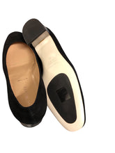 Load image into Gallery viewer, 8.5 RON WHITE Shoes
