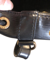 Load image into Gallery viewer, LOUIS VUITTON Purse
