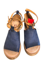 Load image into Gallery viewer, 8.5 A.S.98 Shoes
