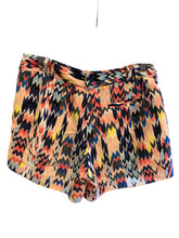 Load image into Gallery viewer, Size 2 WAVERLY GREY Shorts
