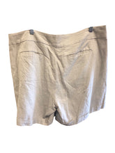 Load image into Gallery viewer, Size 18W MADISON Shorts
