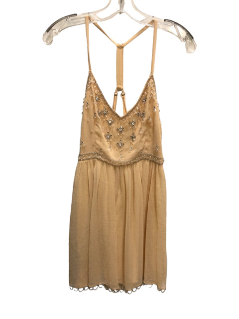 Size 6 KIMCHI & BLUE Dress