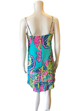 Load image into Gallery viewer, Size XS LILLY PULITZER Dress
