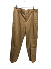 Load image into Gallery viewer, IZOD Size 35/32 Pants
